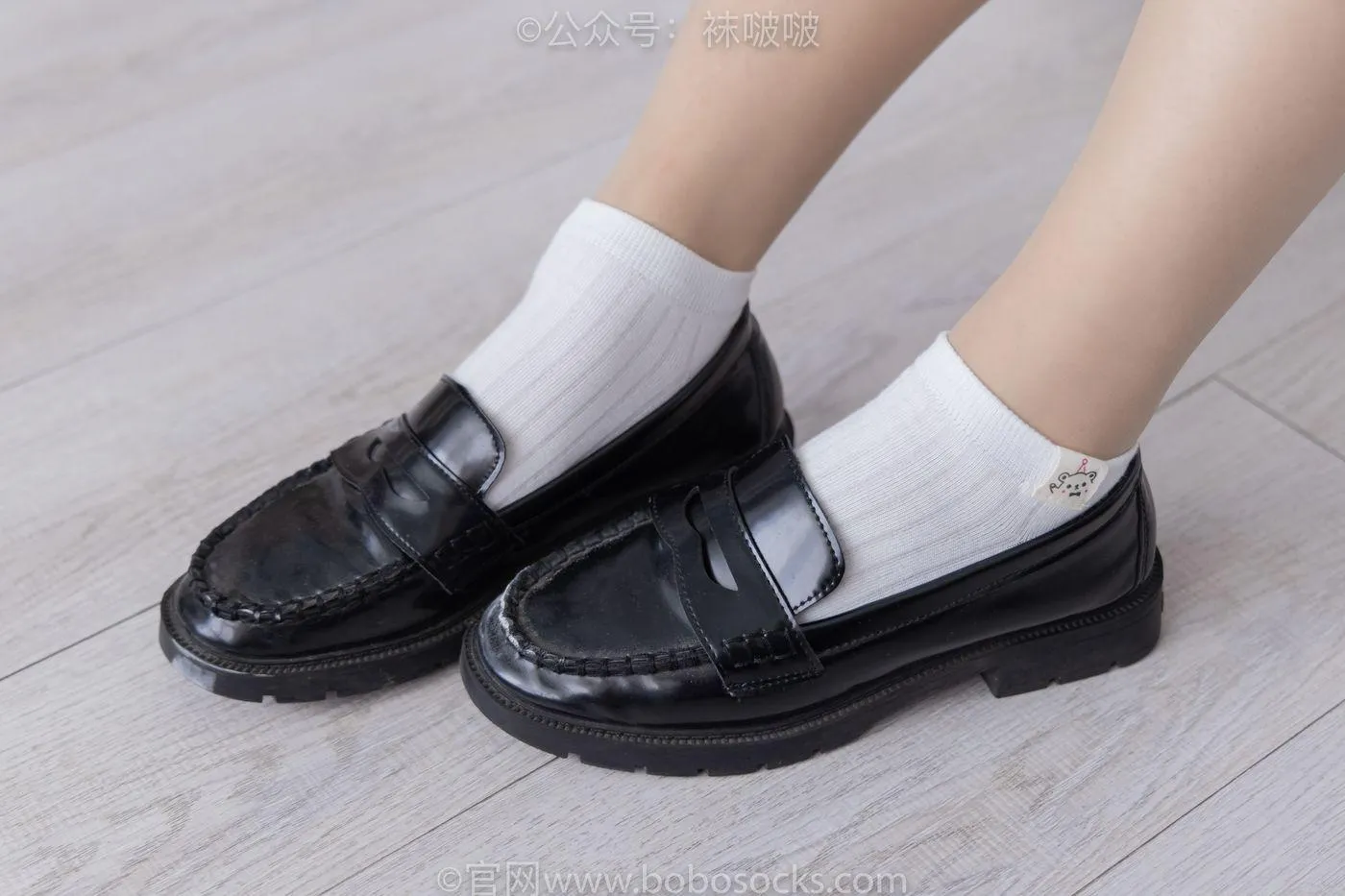 [BoBoSocks袜啵啵]NO.068 菠萝-JK制服、皮鞋、短白棉袜、肉丝 [138P]插图8